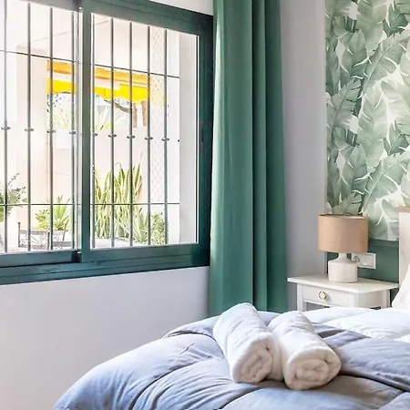 Stunning Ground Floor Apartment! * 贝纳尔马德纳
