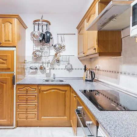 Stunning Ground Floor Apartment!
