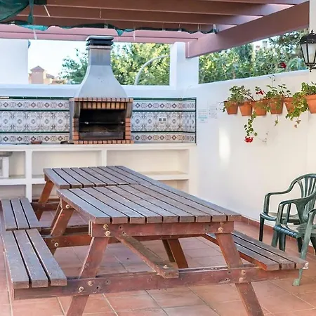 Stunning Ground Floor Apartment!